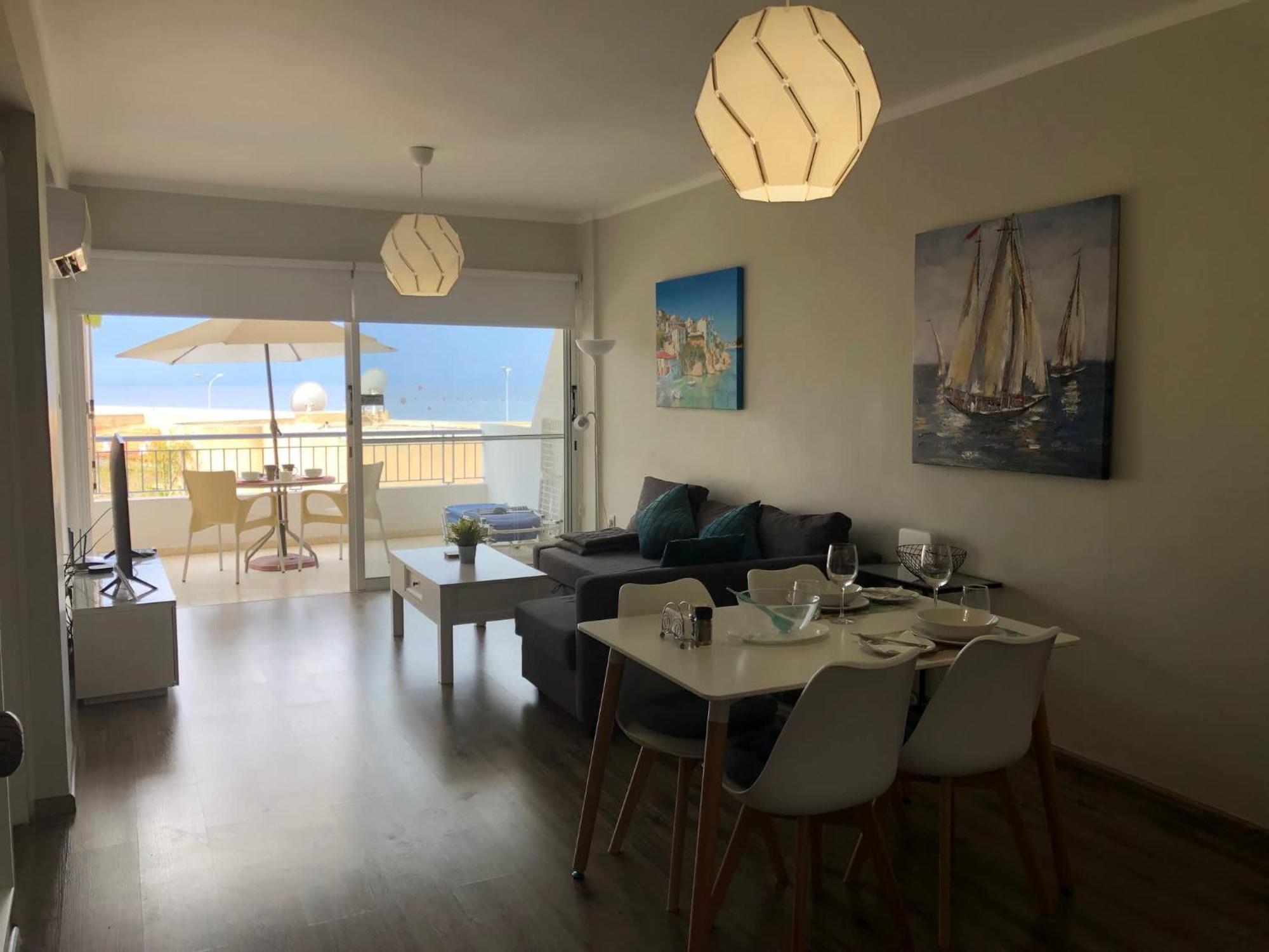 Kings Palace - Modern And Stylish 1 Bedroom Apartment Paphos Exterior photo