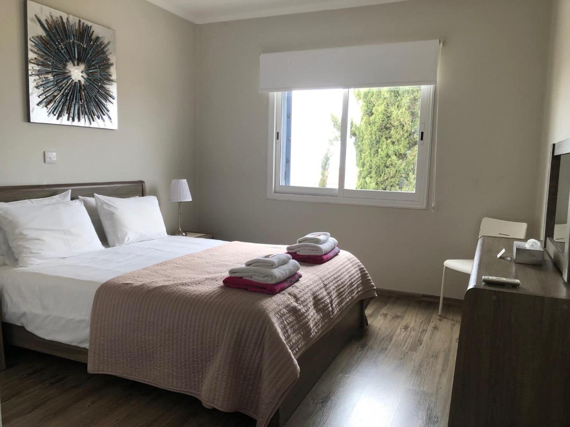 Kings Palace - Modern And Stylish 1 Bedroom Apartment Paphos Exterior photo